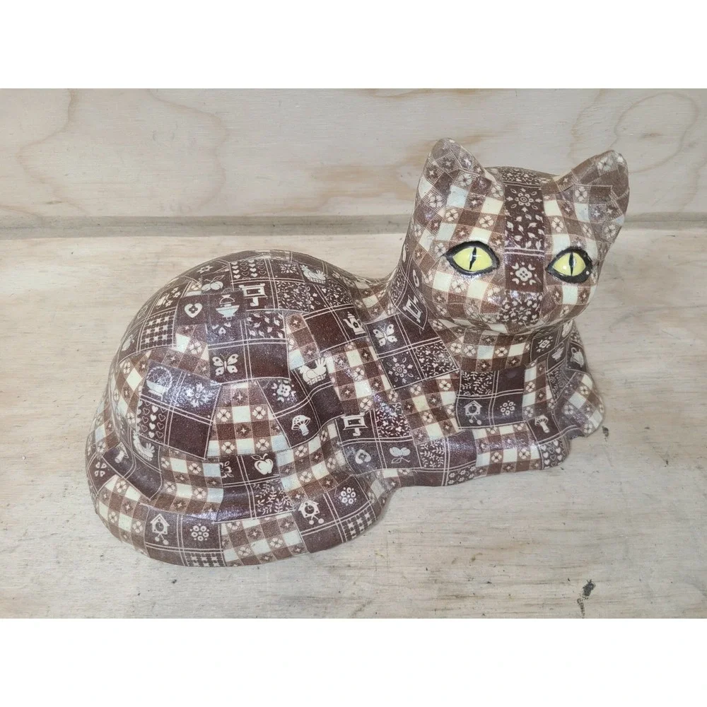 Vintage Country Quilted Decoupage Resin Resting Cat Doorstop